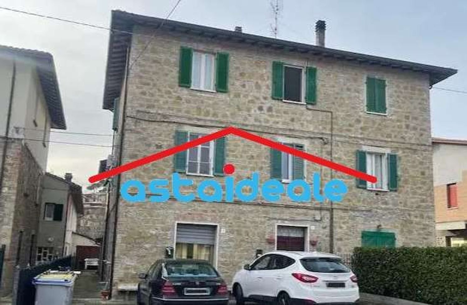 6 rooms Apartment in Perugia, Italy No. 193620