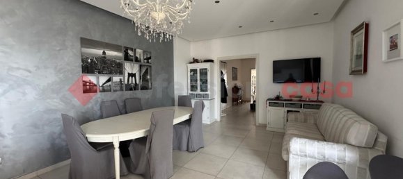 5 rooms Apartment in Taranto, Italy No. 2251 17