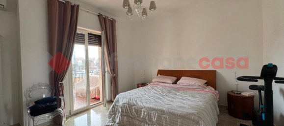5 rooms Apartment in Taranto, Italy No. 2251 6