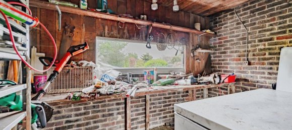 3 bedrooms House in Crawley, United Kingdom No. 6259 14