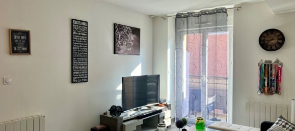 1 bedroom Apartment in Rives, France No. 199423 2