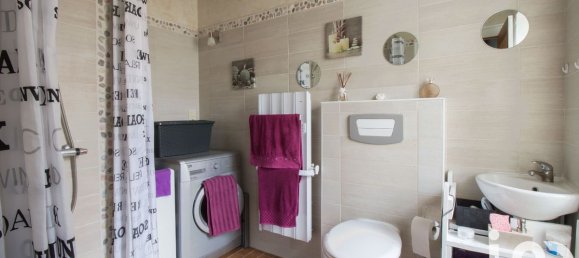 Дом с 3 спальнями в Живрен, Франция № 210950 4