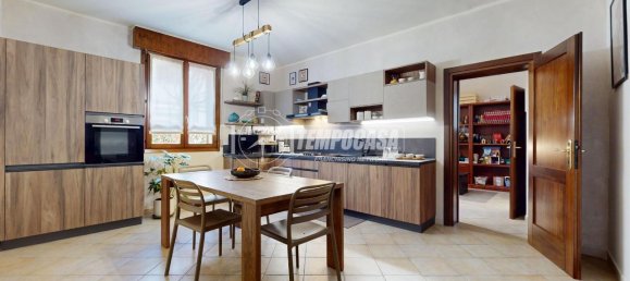 Casa de 4 habitaciónes en San Martino in Rio, Italy No. 36349 13