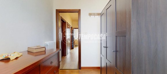 Casa de 4 habitaciónes en San Martino in Rio, Italy No. 36349 28