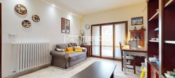 Casa de 4 habitaciónes en San Martino in Rio, Italy No. 36349 17