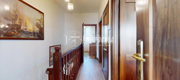 Casa de 4 habitaciónes en San Martino in Rio, Italy No. 36349 20