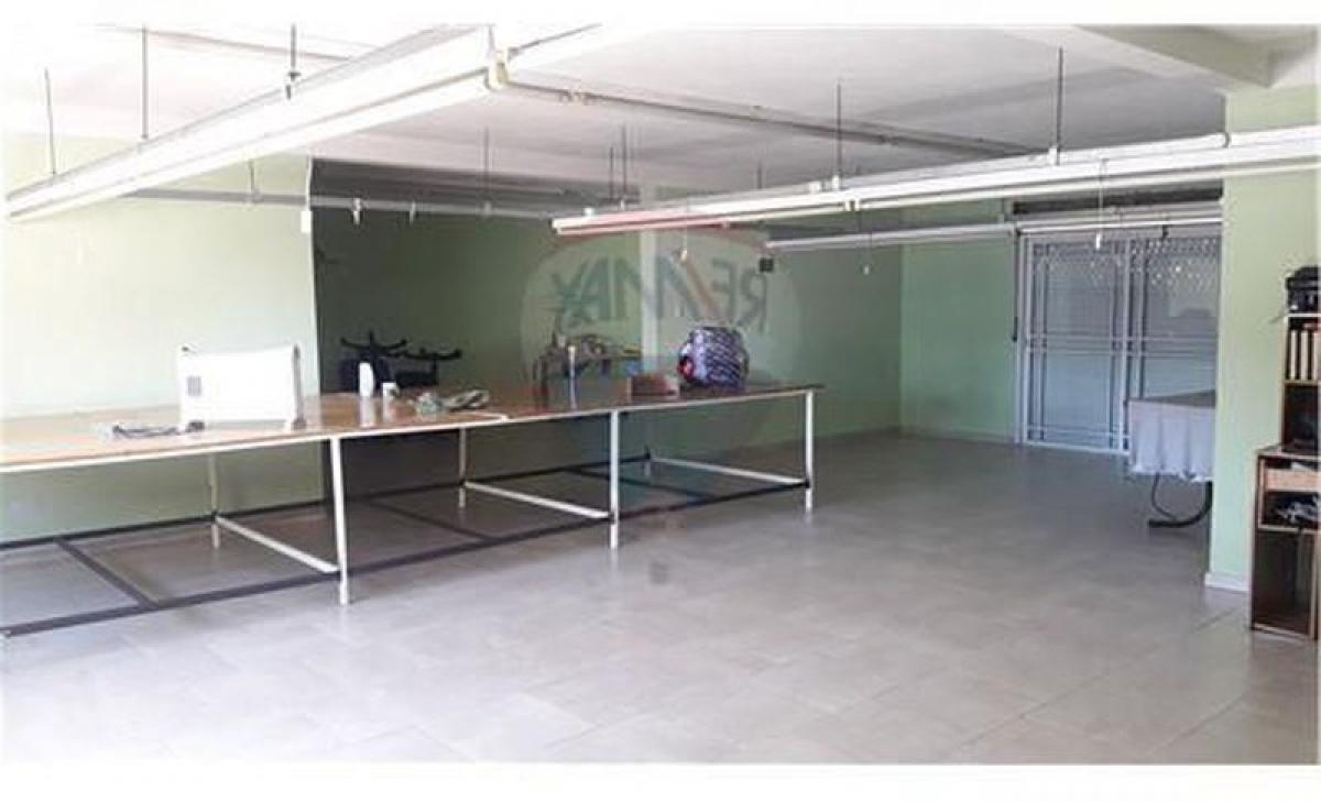 Дом с 9 спальнями в Трес де Фебреро, Аргентина № 54055