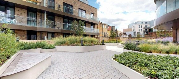 1 bedroom Apartment in London, United Kingdom No. 8681 14