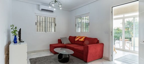 Bungalow de 3 dormitorios en Alicante, Spain No. 176430 2