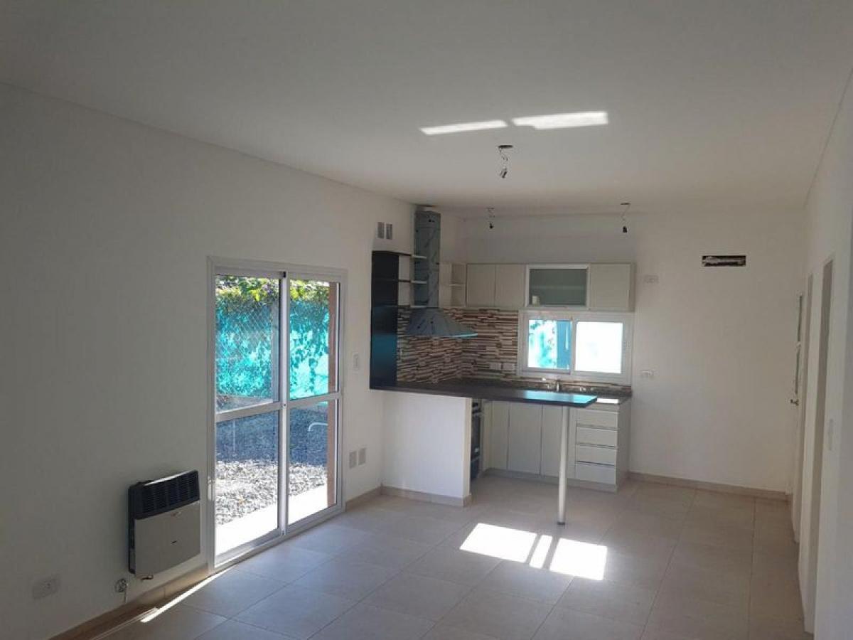 2 bedrooms House in San Miguel, Argentina No. 10994