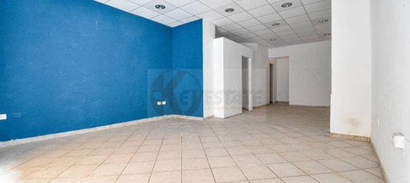 1-salle Propriété commerciale à Sassari, Italy No. 86297 4