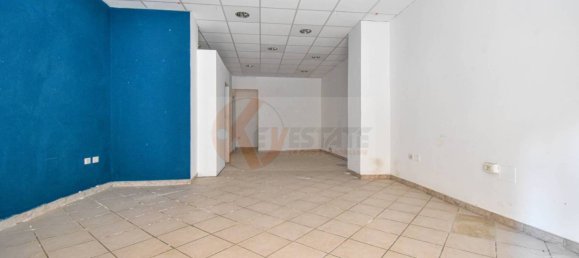 1-salle Propriété commerciale à Sassari, Italy No. 86297 2