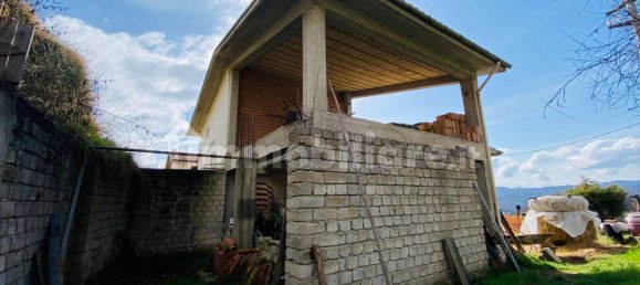 2 bedrooms Villa in Fiamignano, Italy No. 153993 4