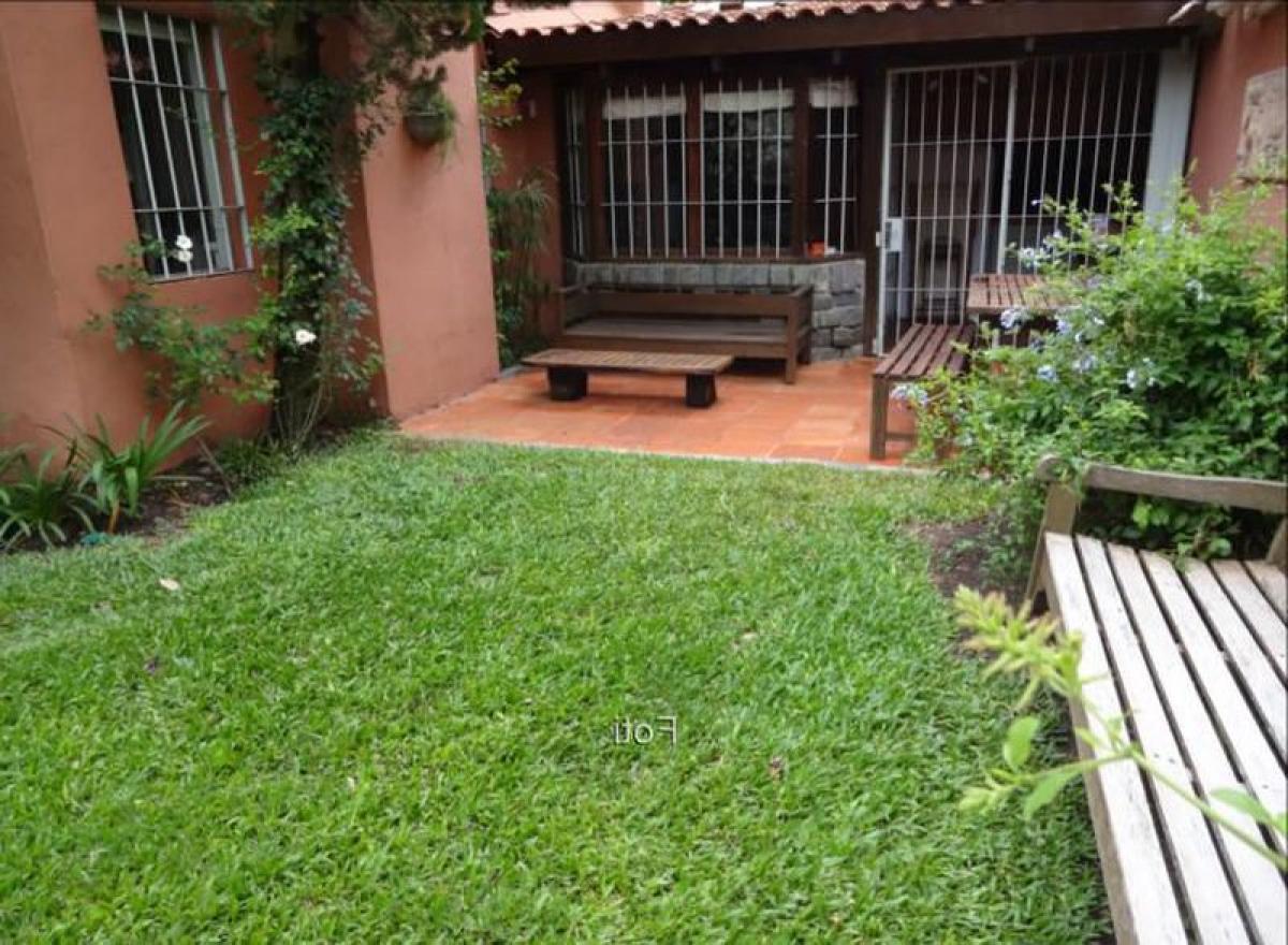 Дом с 3 спальнями в Монтевидео, Уругвай № 8818