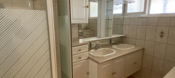 2 chambres Appartement à Bourges, France No. 92138 3