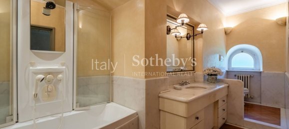 25 rooms Villa in Lucca, Italy No. 298265 22