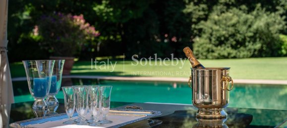 25 rooms Villa in Lucca, Italy No. 298265 30