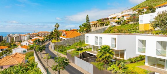 Casa de 3 dormitorios en Funchal, Portugal No. 17045 41