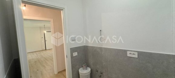 3 bedrooms Apartment in Sassuolo, Italy No. 379658 17