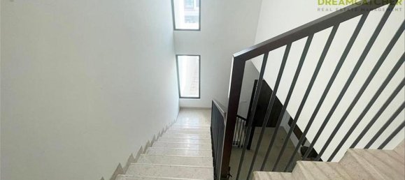 Villa T2 em Mina Al Arab, UAE N.º 94790 4