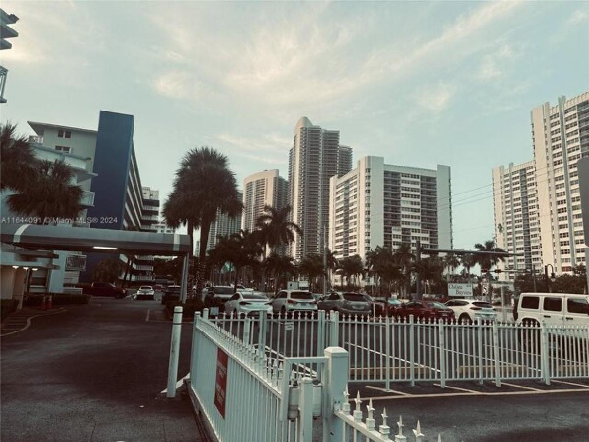 Studio in Hallandale Beach, USA No. 380894