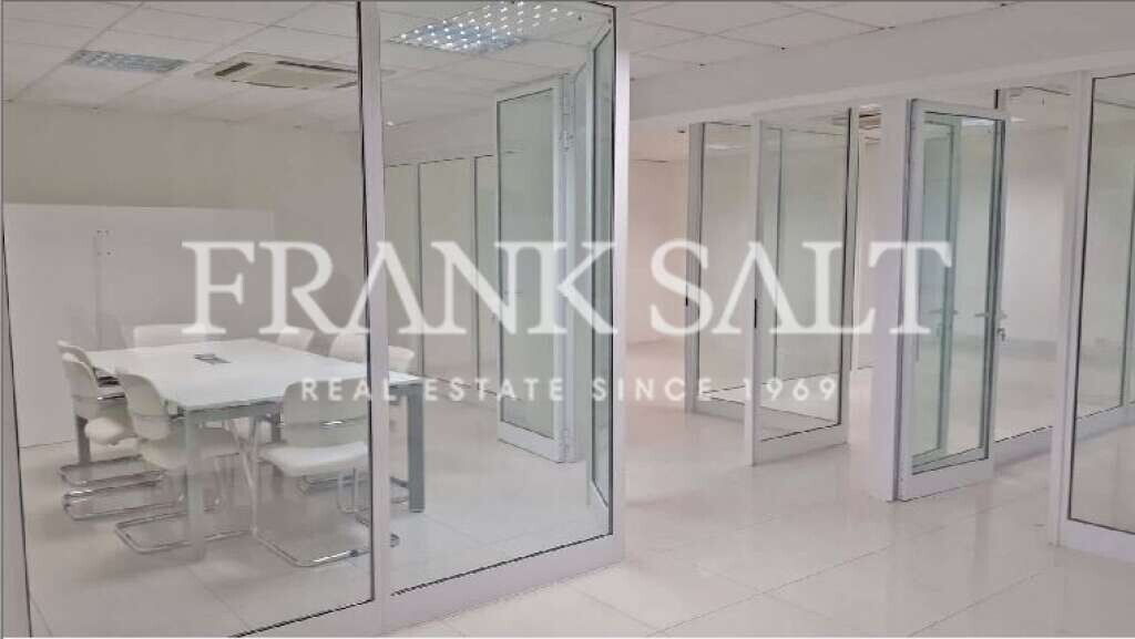 228m² Office in Saint Julian's, Malta No. 12937