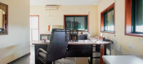 911m² Commercial property in Lourosa, Portugal No. 81495 42