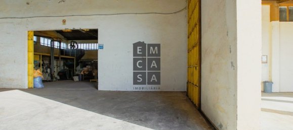 911m² Commercial property in Lourosa, Portugal No. 81495 8