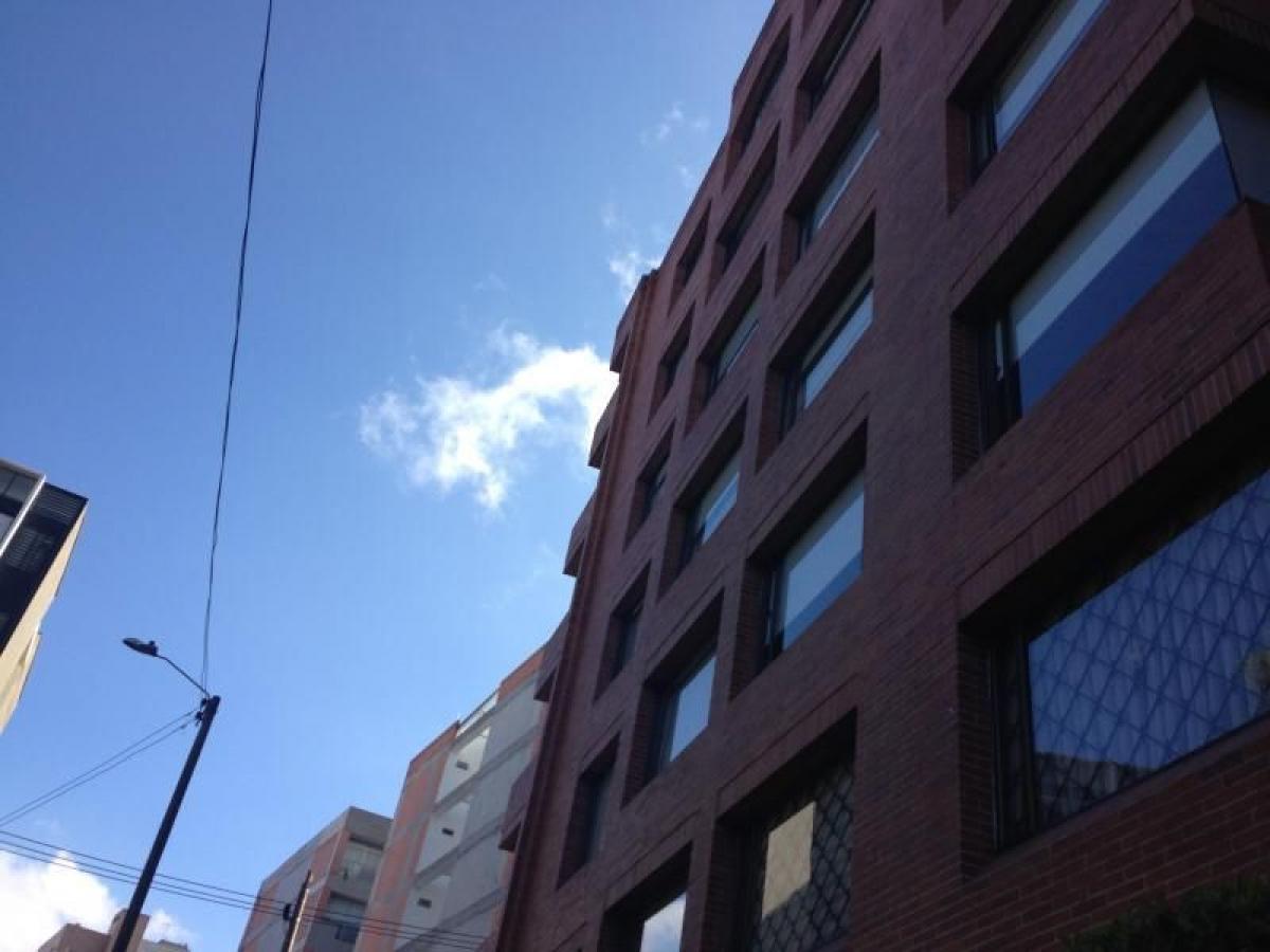 Casa de 3 dormitorios en Bogotá, Colombia No. 14053