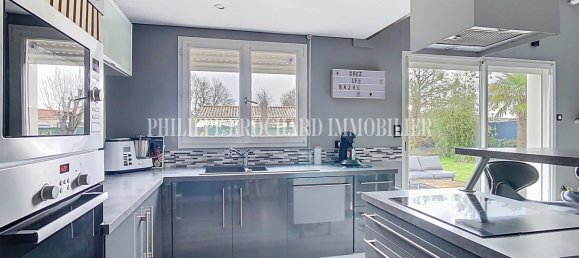 3 Schlafzimmer Haus in Le Poire-sur-Vie, France, Nr. 102165 8