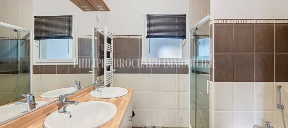 3 Schlafzimmer Haus in Le Poire-sur-Vie, France, Nr. 102165 14