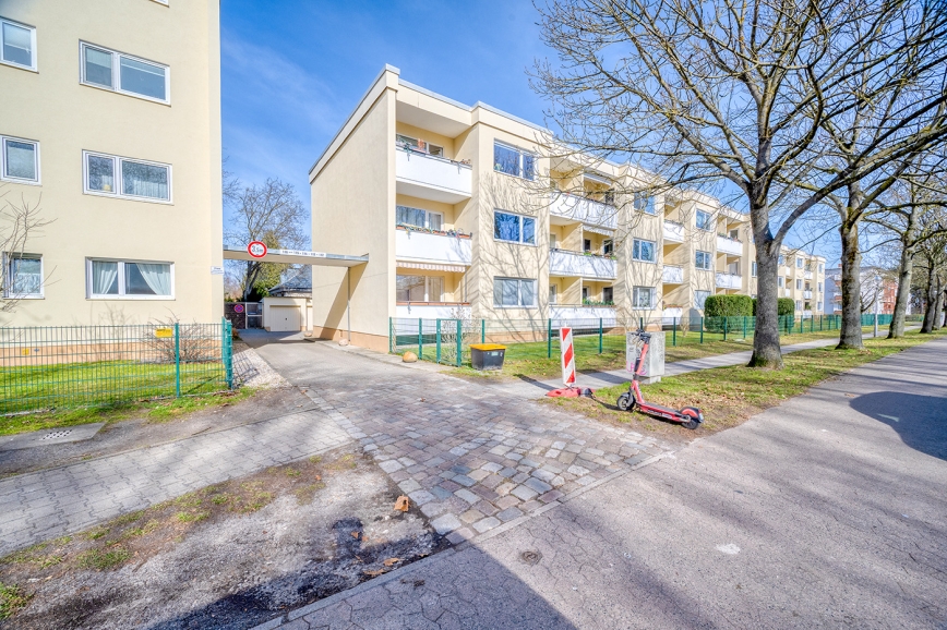 2 chambres Appartement à Falkenhagener Feld, Germany No. 100114