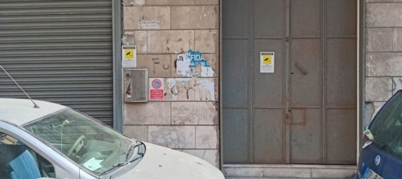 450m² Commercial property in Naples, Italy No. 325230 6