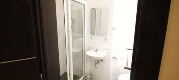 2 chambres Penthouse à Sliema, Malta No. 6534 12