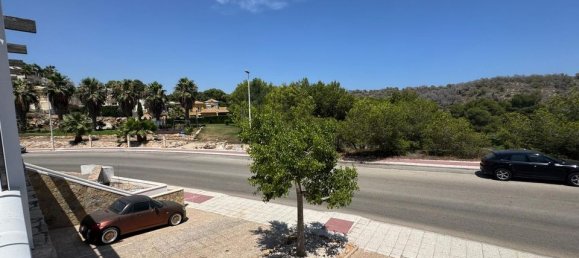 Квартира с 3 спальнями в Фуэнхирола, Испания № 175853 17