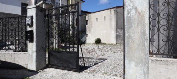 3غرفة شقة في Udine, Italy رقم 13127 15