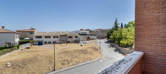 Adosado de 5 dormitorios en La Zubia, Spain No. 154742 12