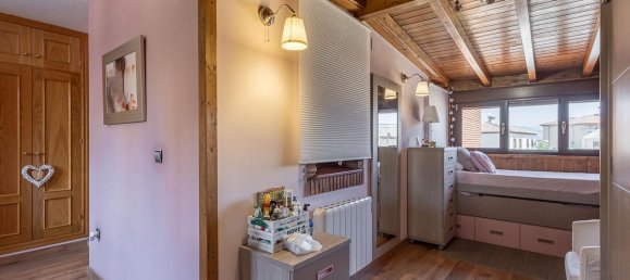 Adosado de 5 dormitorios en La Zubia, Spain No. 154742 14