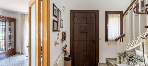 Adosado de 5 dormitorios en La Zubia, Spain No. 154742 42