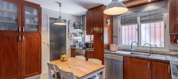 Adosado de 5 dormitorios en La Zubia, Spain No. 154742 7