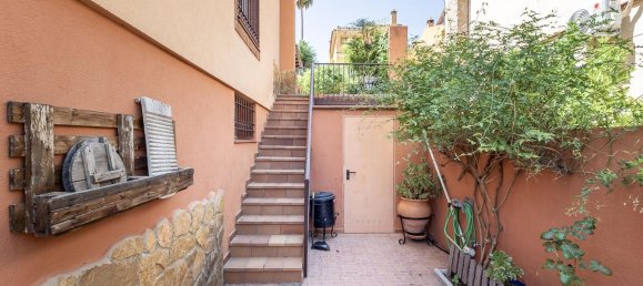 Adosado de 5 dormitorios en La Zubia, Spain No. 154742 41