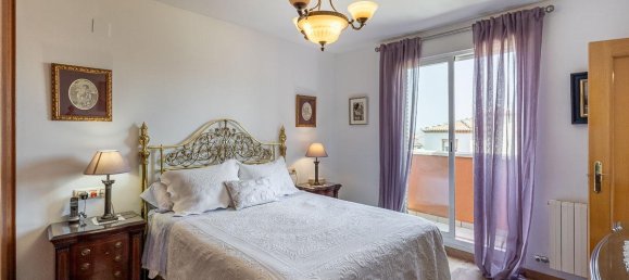 Adosado de 5 dormitorios en La Zubia, Spain No. 154742 9