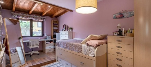 Adosado de 5 dormitorios en La Zubia, Spain No. 154742 17