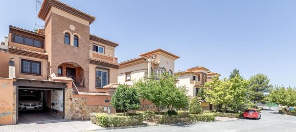 Adosado de 5 dormitorios en La Zubia, Spain No. 154742 48