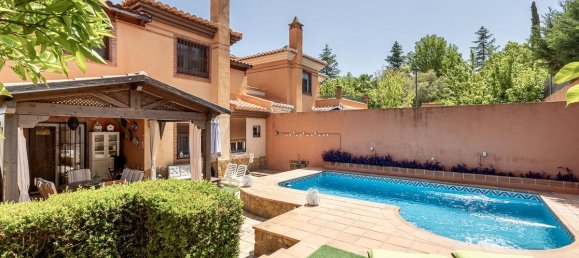 Adosado de 5 dormitorios en La Zubia, Spain No. 154742 36