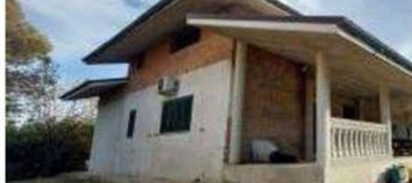 4 bedrooms Apartment in Loreto Aprutino, Italy No. 376909 18