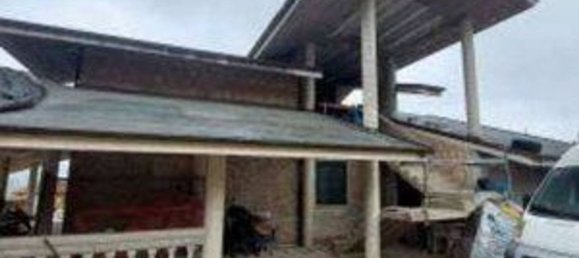 4 bedrooms Apartment in Loreto Aprutino, Italy No. 376909 14