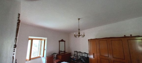 8 rooms House in Scheggino, Italy No. 81023 6