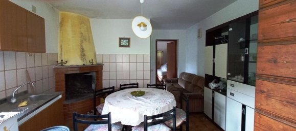 8 rooms House in Scheggino, Italy No. 81023 5