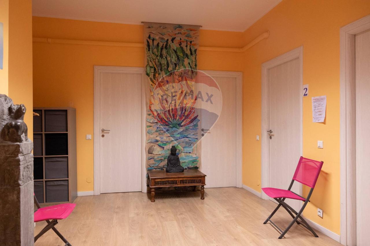 3 rooms Apartment in Vimercate, Italy No. 26026